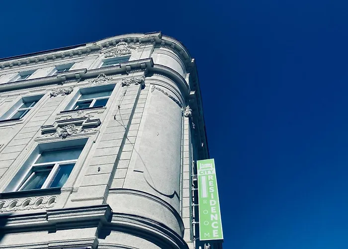 Szálloda City & 3*